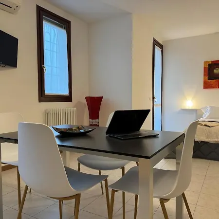 Smart Business&travel Flat - Free Private Parking Apartment Castel San Pietro Terme