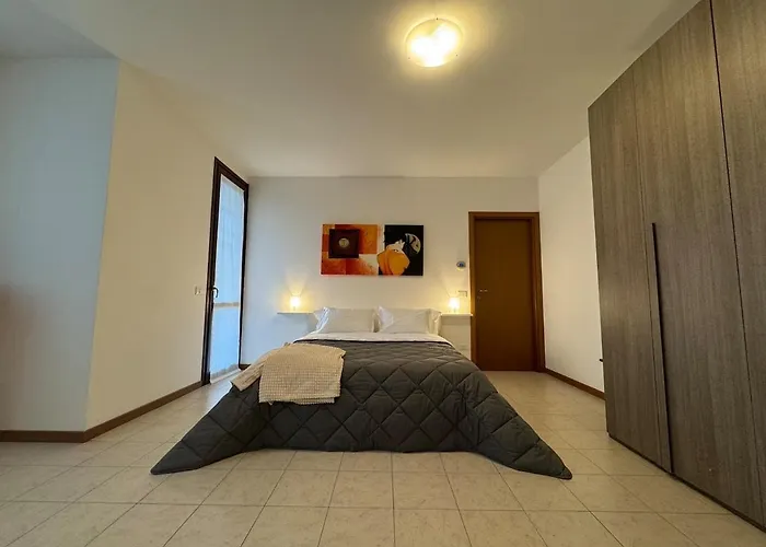 Smart Business&travel Flat - Free Private Parking Castel San Pietro Terme