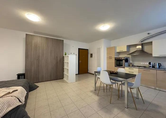 Smart Business&travel Flat - Free Private Parking Appartement Castel San Pietro Terme
